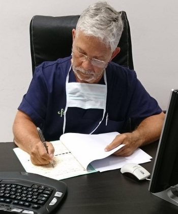 Dr. Carles Ortiz - Clínica Capilar CFS Barcelona Dr. Carles Ortiz - Clínica Capilar CFS Barcelona